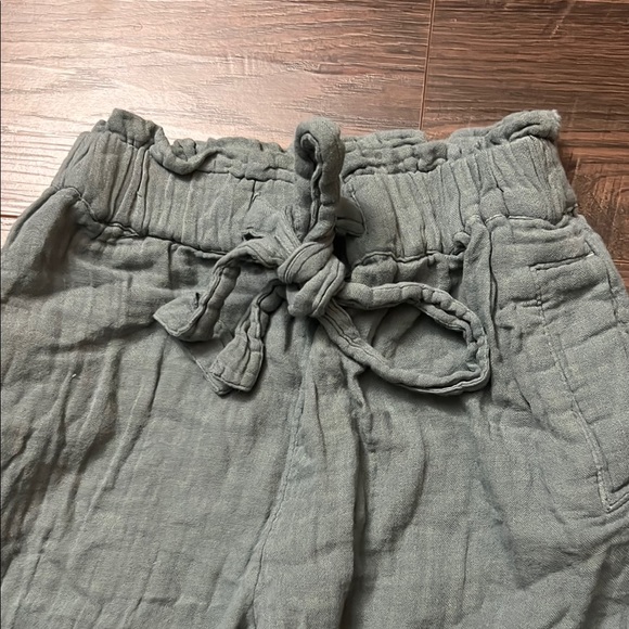 Women’s Linen Pants - Picture 2 of 4